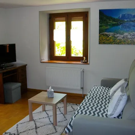 Apartman Au Pied Du Rocher