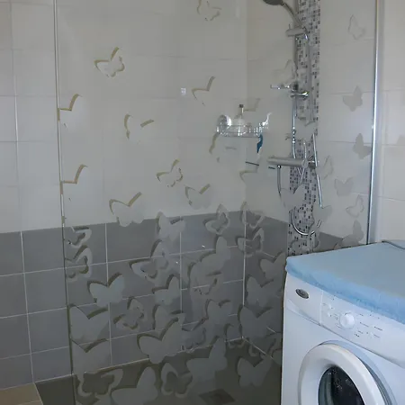 Apartman Au Pied Du Rocher